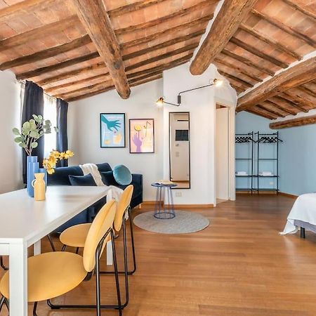 Mimosa- Loft Elegante Con Terrazza Nel Centro Di Siena Exterior foto