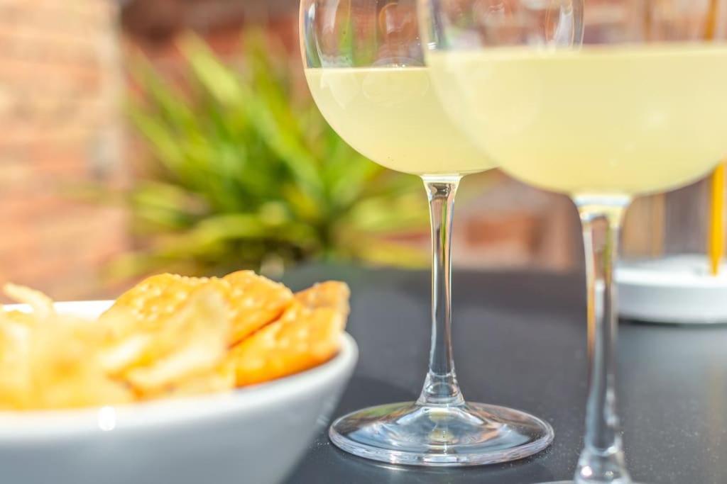 Mimosa- Loft Elegante Con Terrazza Nel Centro Di Siena Exterior foto