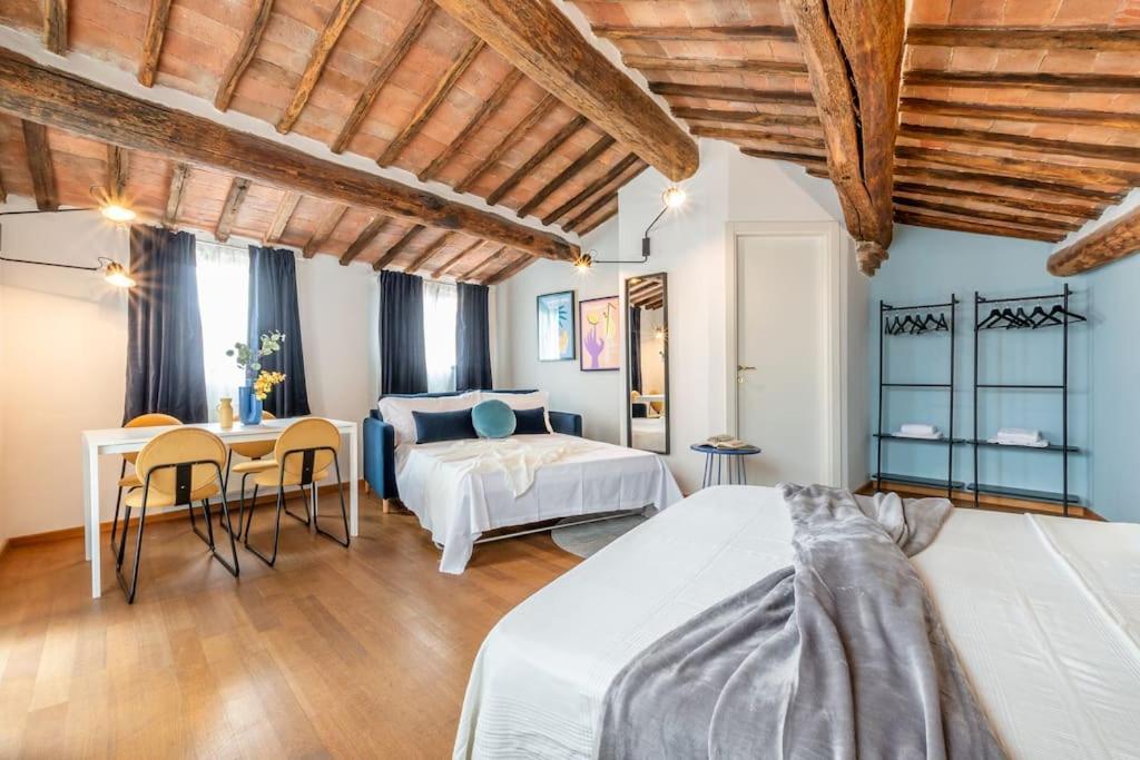 Mimosa- Loft Elegante Con Terrazza Nel Centro Di Siena Exterior foto